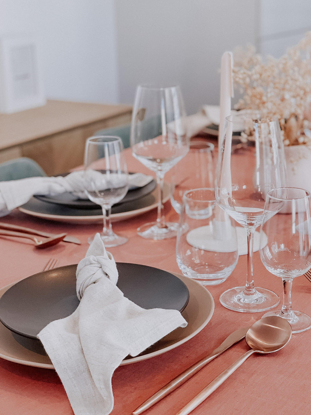 Battersea Linen Tablecloth – Unwashed Natural Pure Linen
